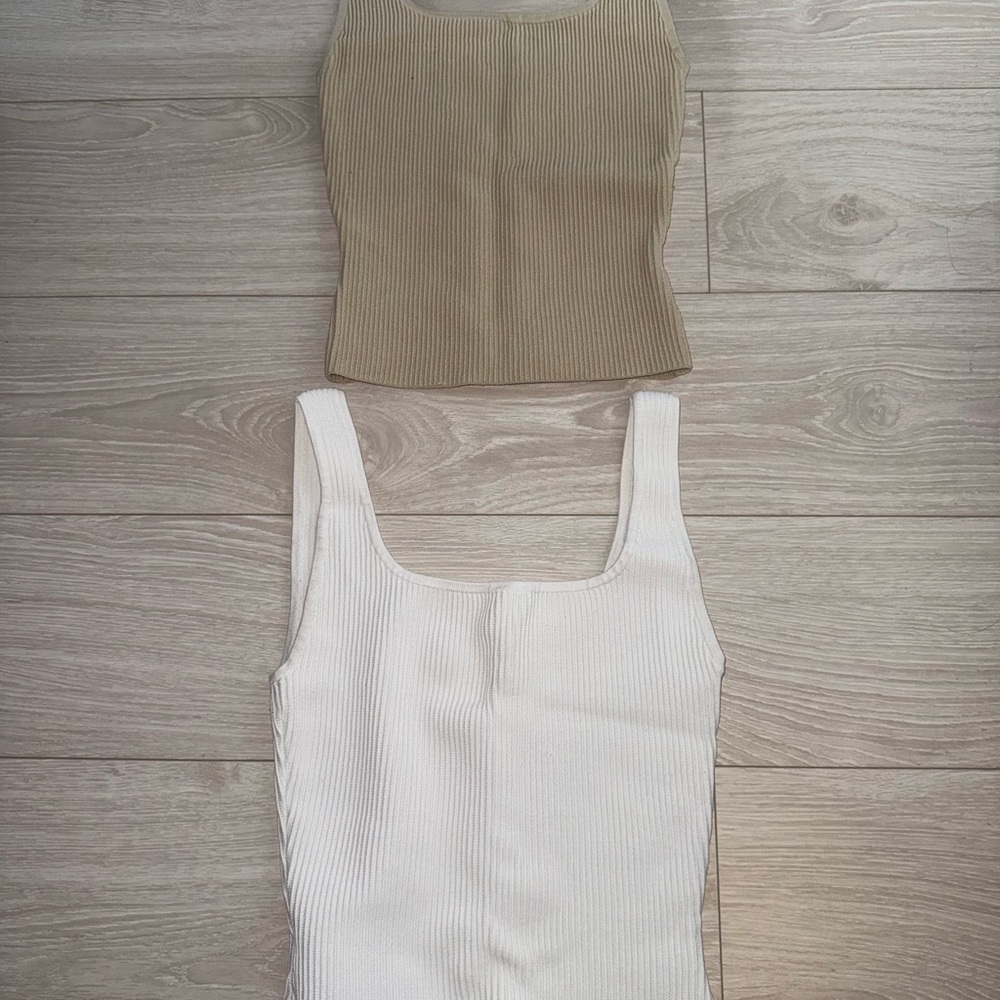 COPY - Aritzia Sculpt Knit Tank